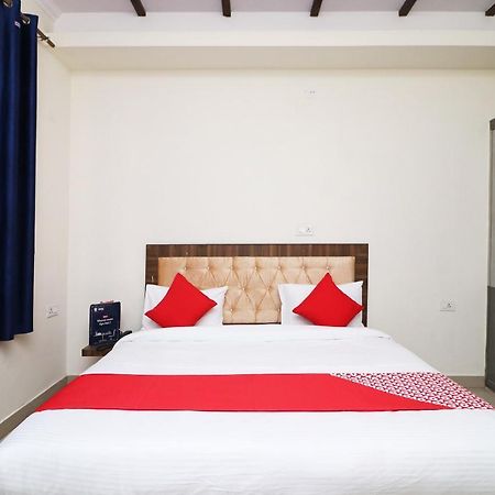 Oyo Flagship 28755 Hotel 9 Palm Rājpur Eksteriør bilde