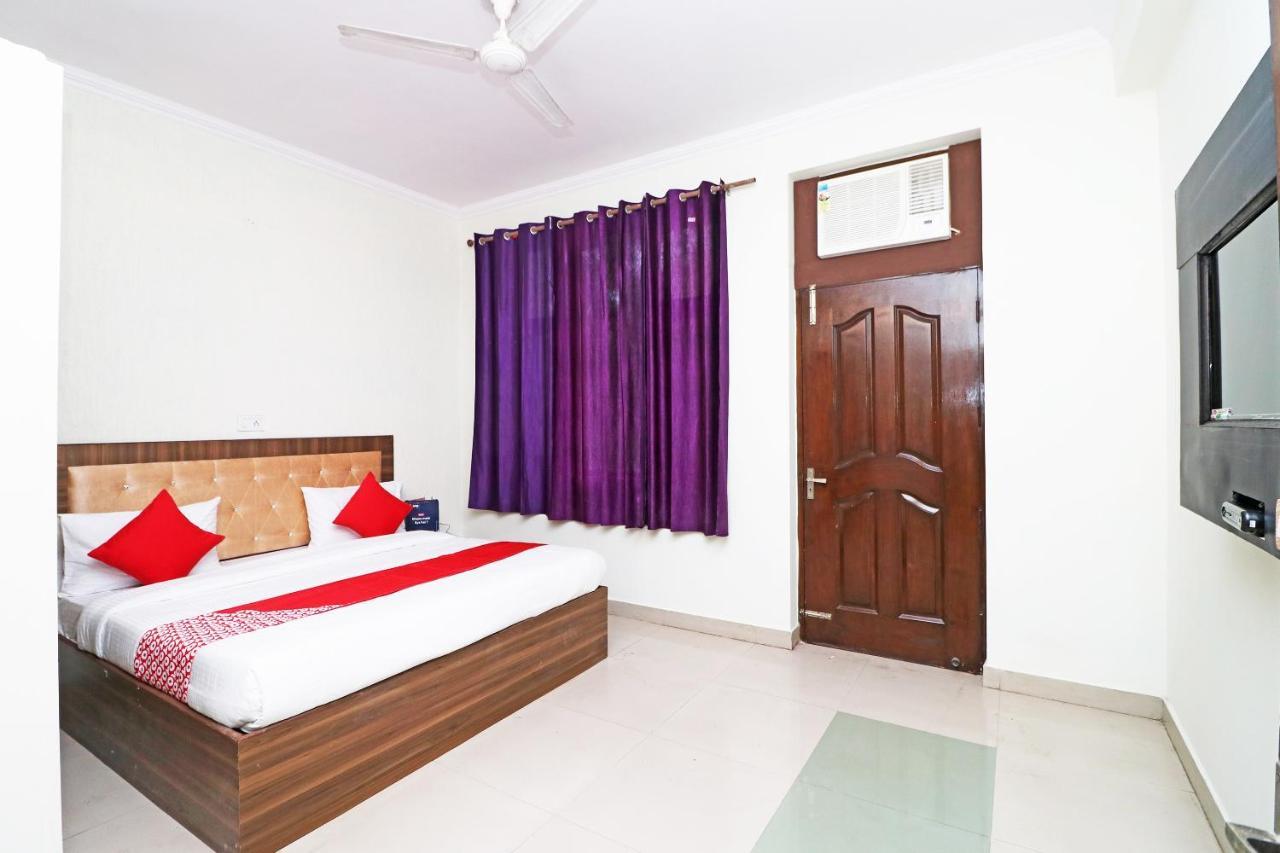 Oyo Flagship 28755 Hotel 9 Palm Rājpur Eksteriør bilde
